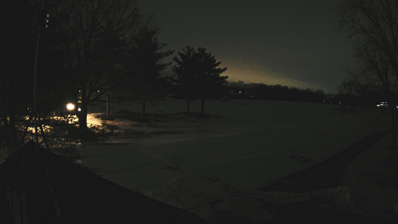 Thumbnail for current weather camera view from The Grove Country Club in Long Grove, Illinois