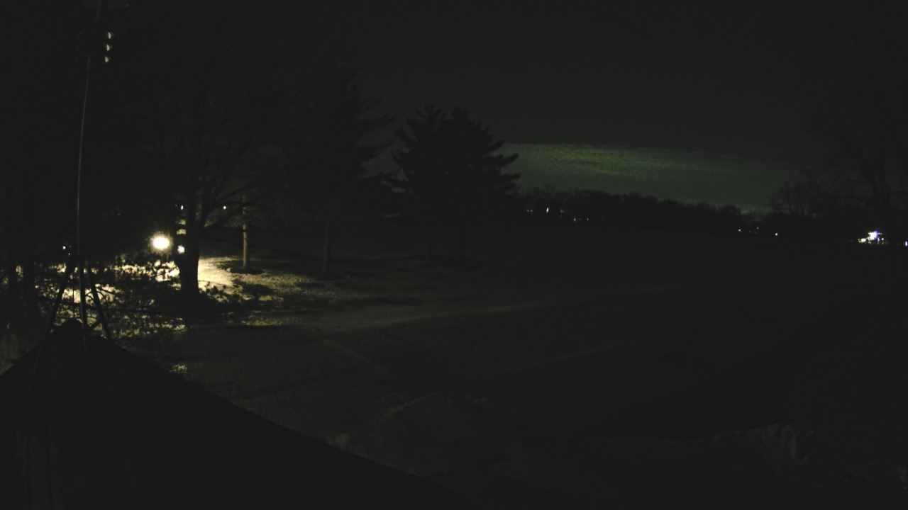 Thumbnail for current weather camera view from The Grove Country Club in Long Grove, Illinois