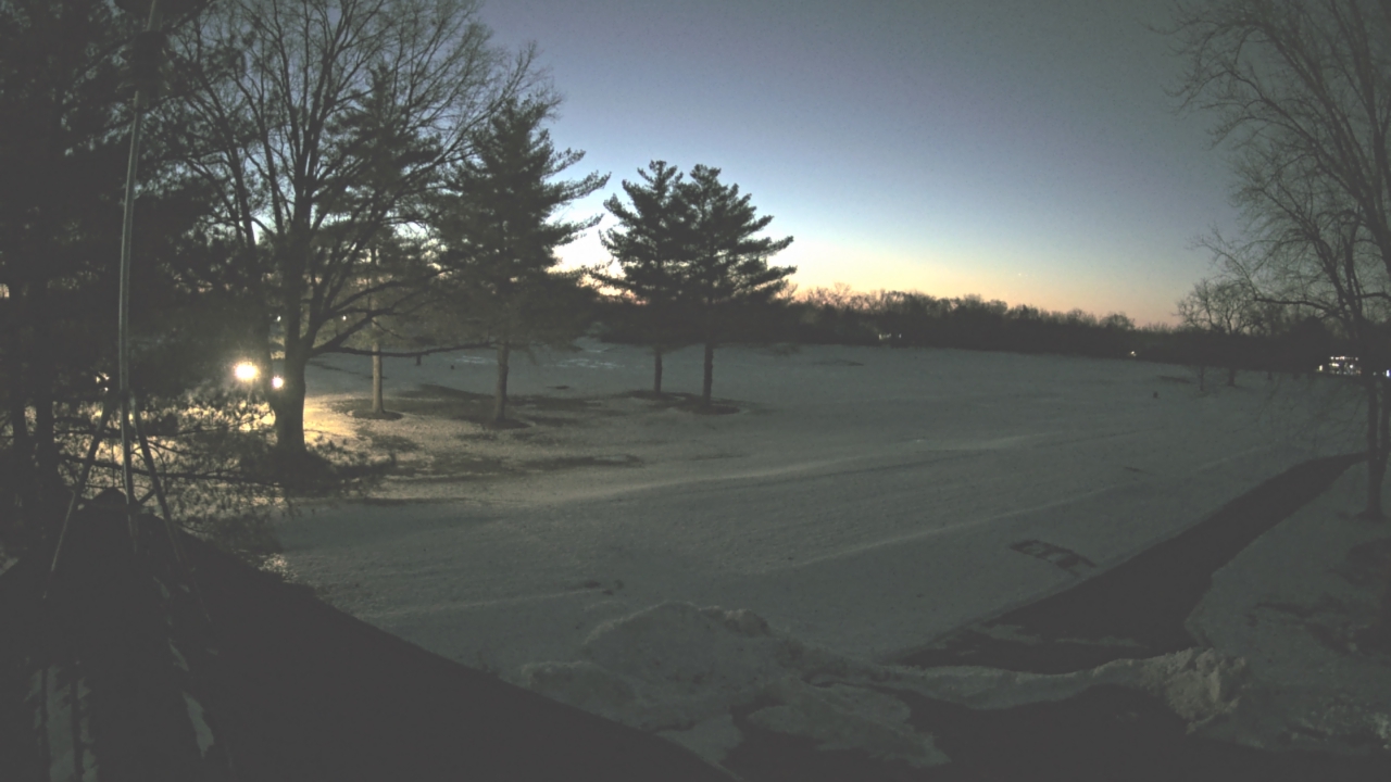 Thumbnail for current weather camera view from The Grove Country Club in Long Grove, Illinois