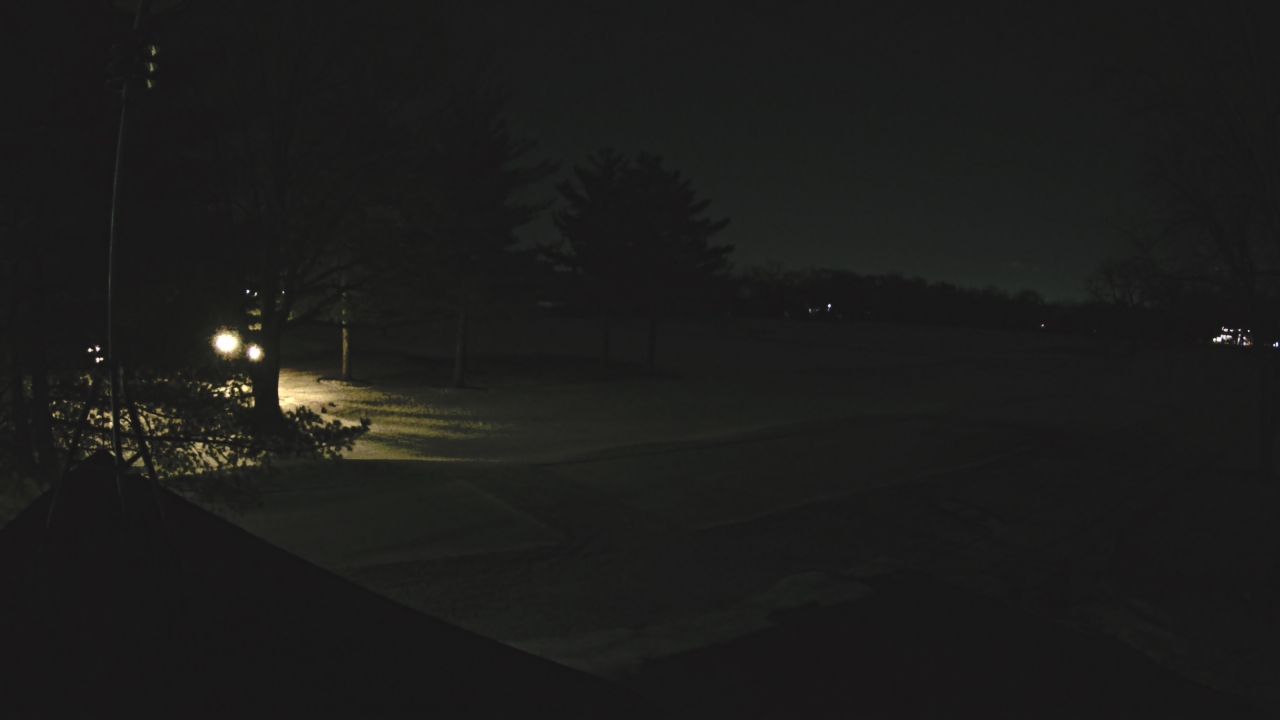 Thumbnail for current weather camera view from The Grove Country Club in Long Grove, Illinois