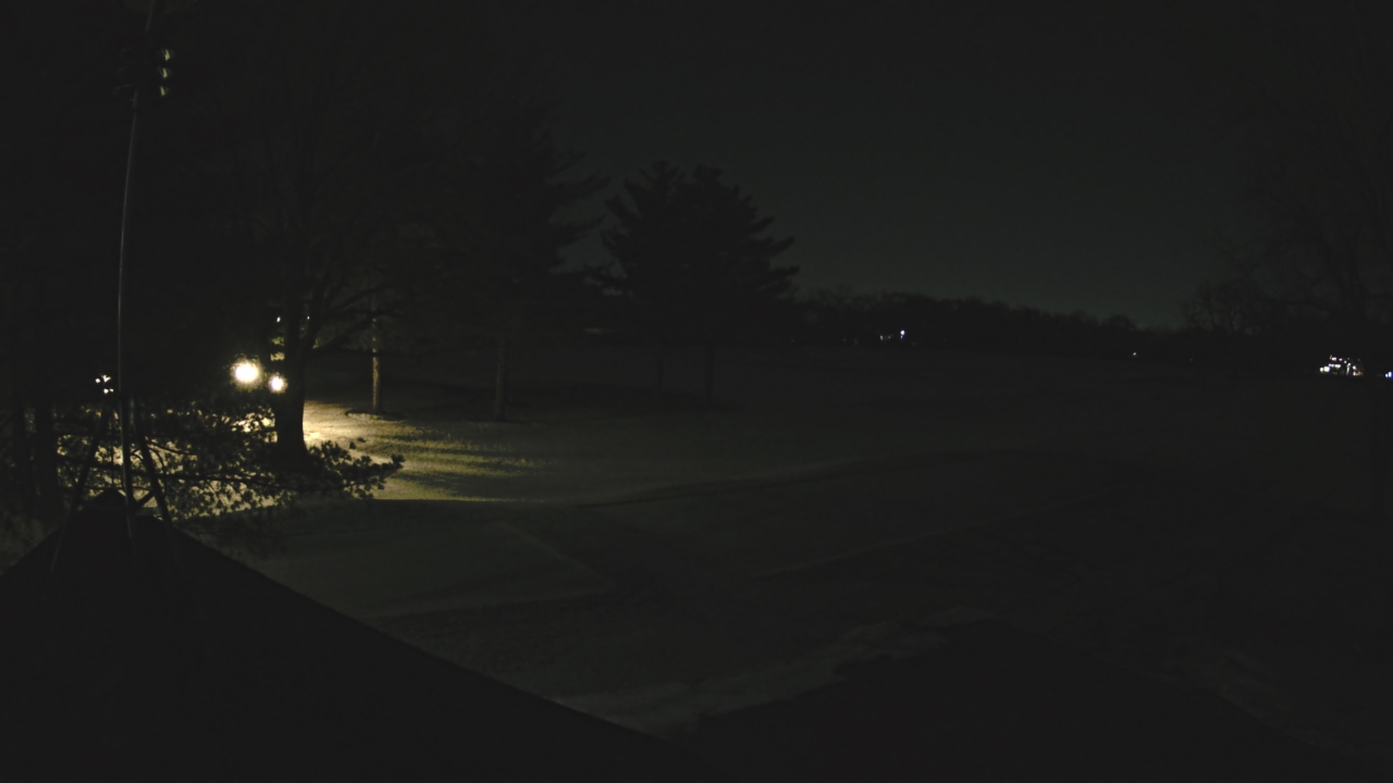 Thumbnail for current weather camera view from The Grove Country Club in Long Grove, Illinois