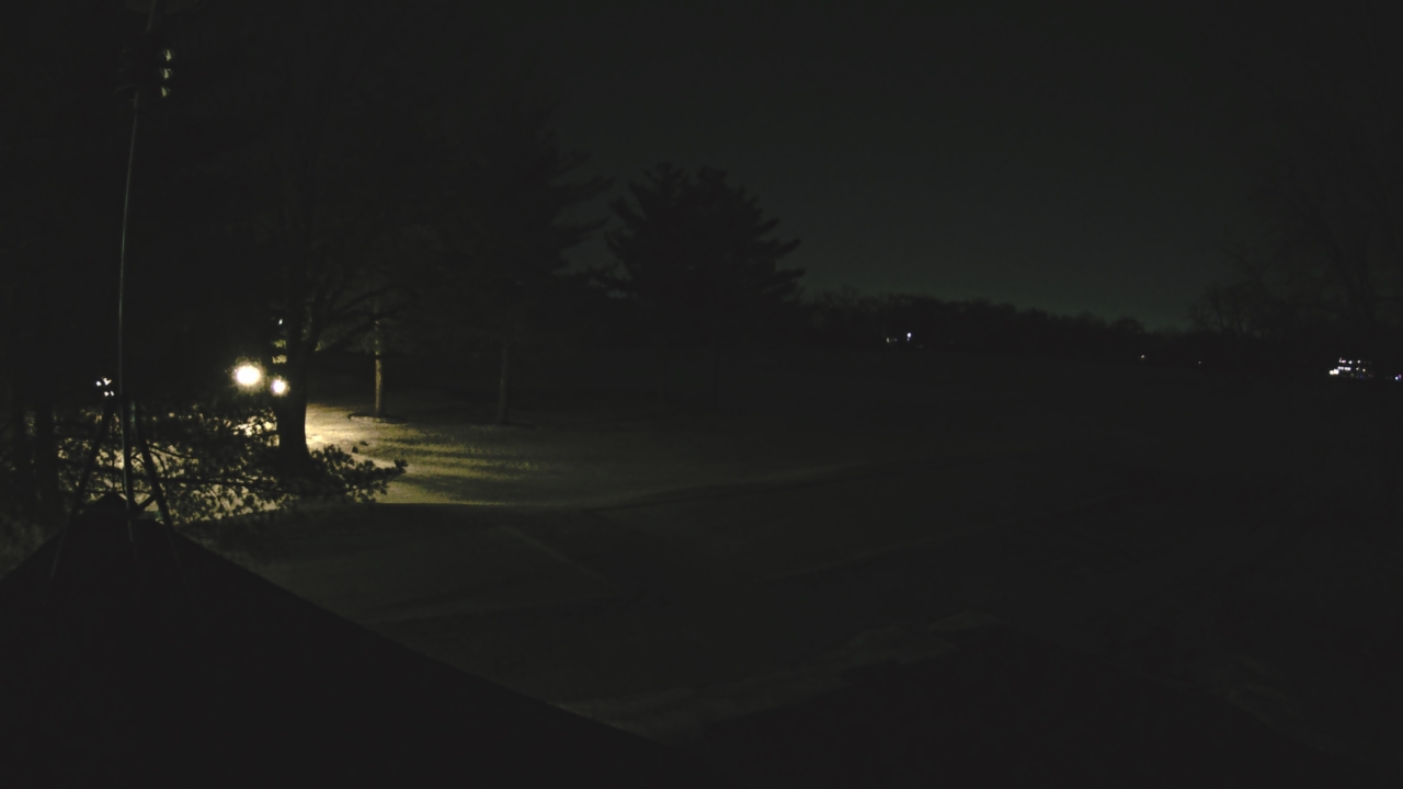 Thumbnail for current weather camera view from The Grove Country Club in Long Grove, Illinois