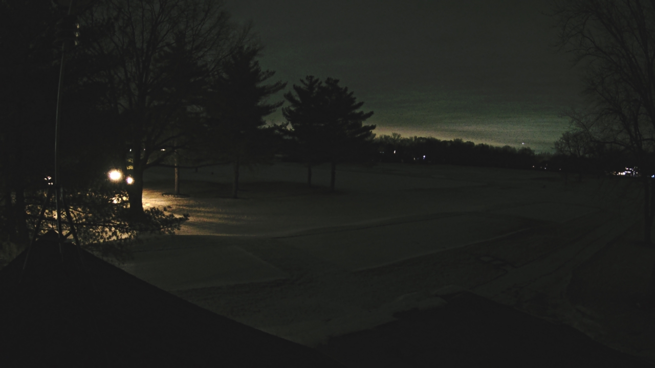 Thumbnail for current weather camera view from The Grove Country Club in Long Grove, Illinois