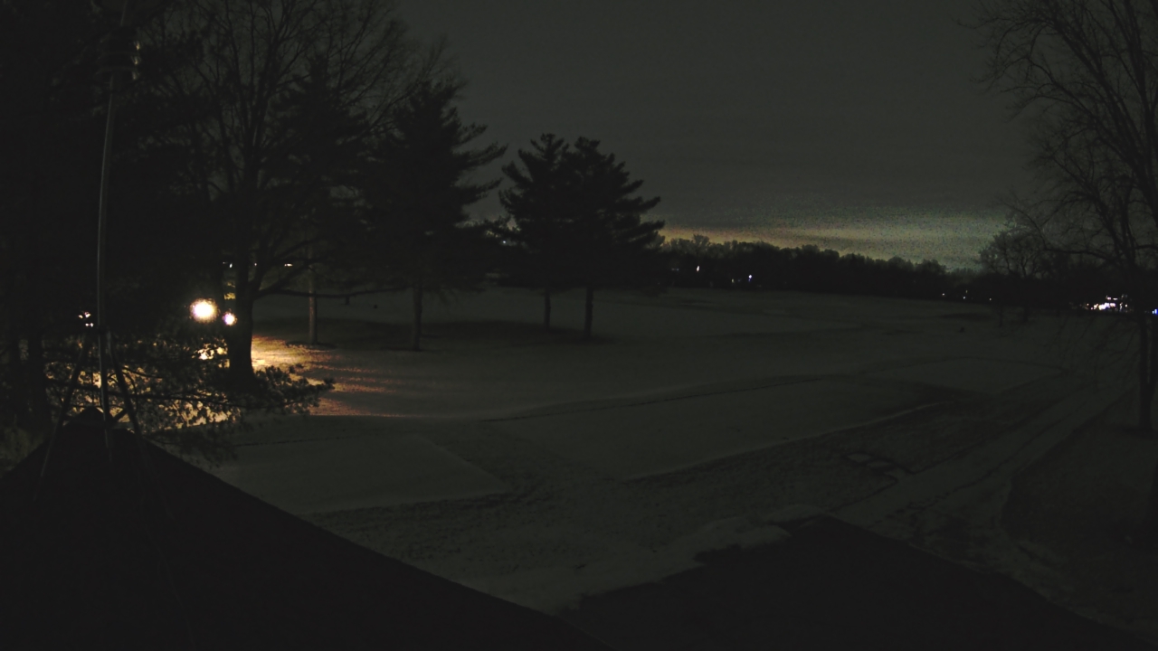 Thumbnail for current weather camera view from The Grove Country Club in Long Grove, Illinois