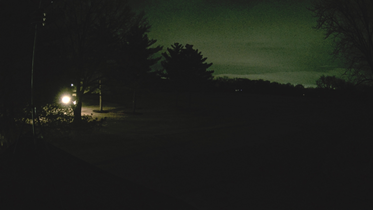 Thumbnail for current weather camera view from The Grove Country Club in Long Grove, Illinois