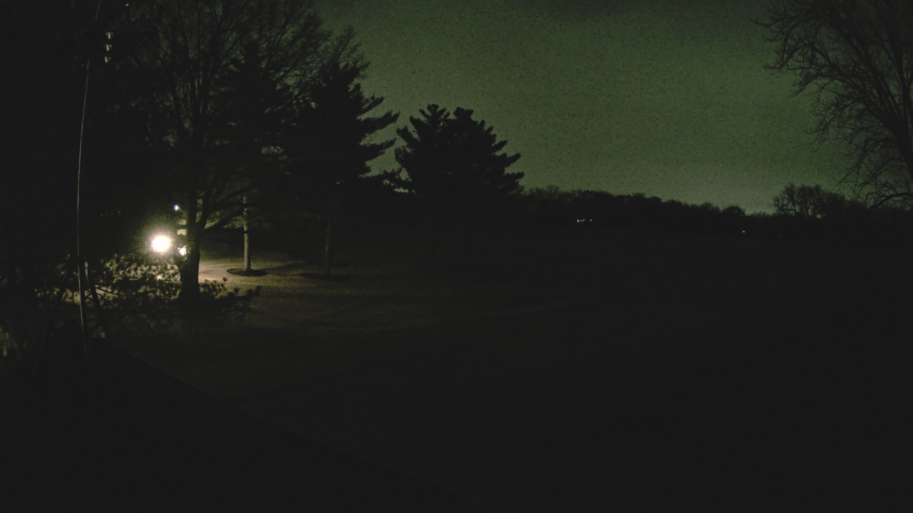 Thumbnail for current weather camera view from The Grove Country Club in Long Grove, Illinois