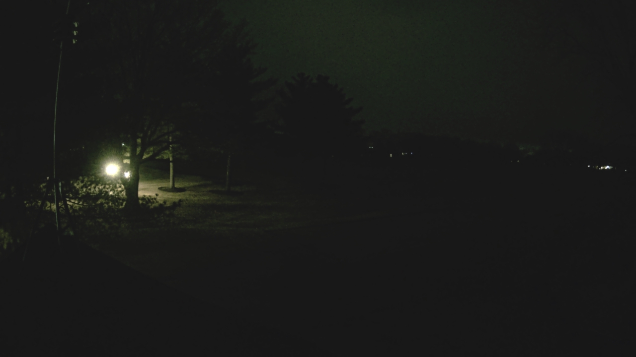 Thumbnail for current weather camera view from The Grove Country Club in Long Grove, Illinois