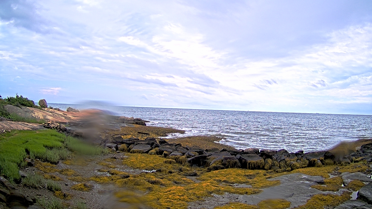 Thumbnail for current weather camera view from Outer Island  (Thimble Island Group) in Branford, Connecticut