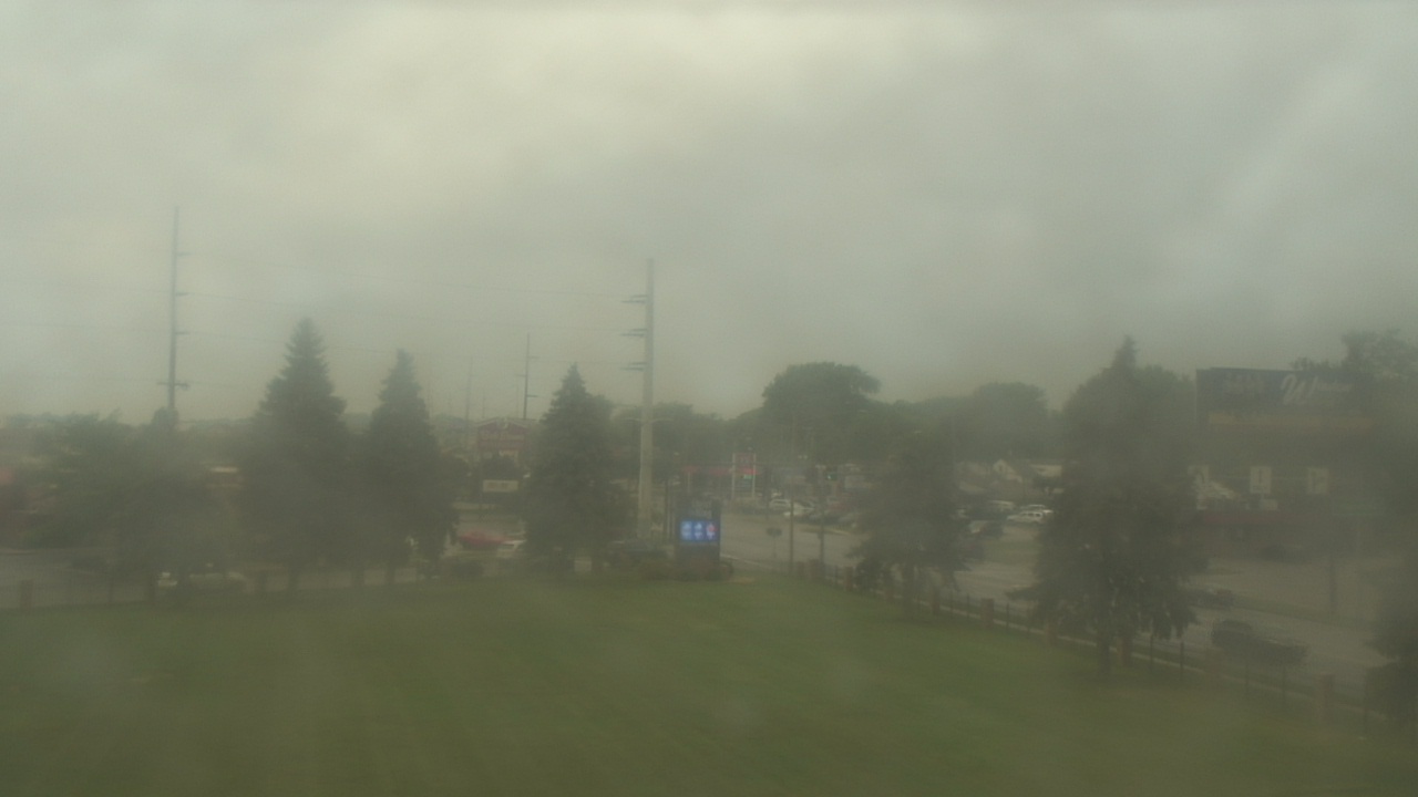 Thumbnail for current weather camera view from Christ the King School in Toledo, Ohio
