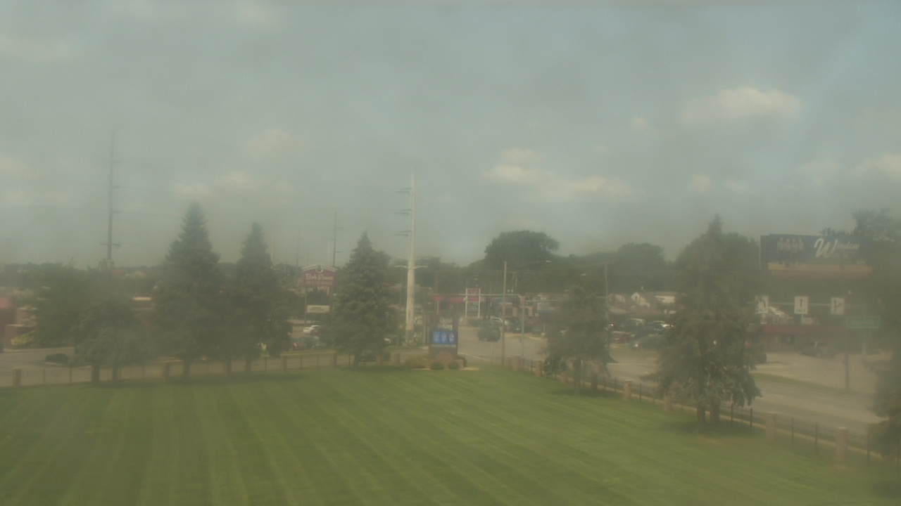 Thumbnail for current weather camera view from Christ the King School in Toledo, Ohio