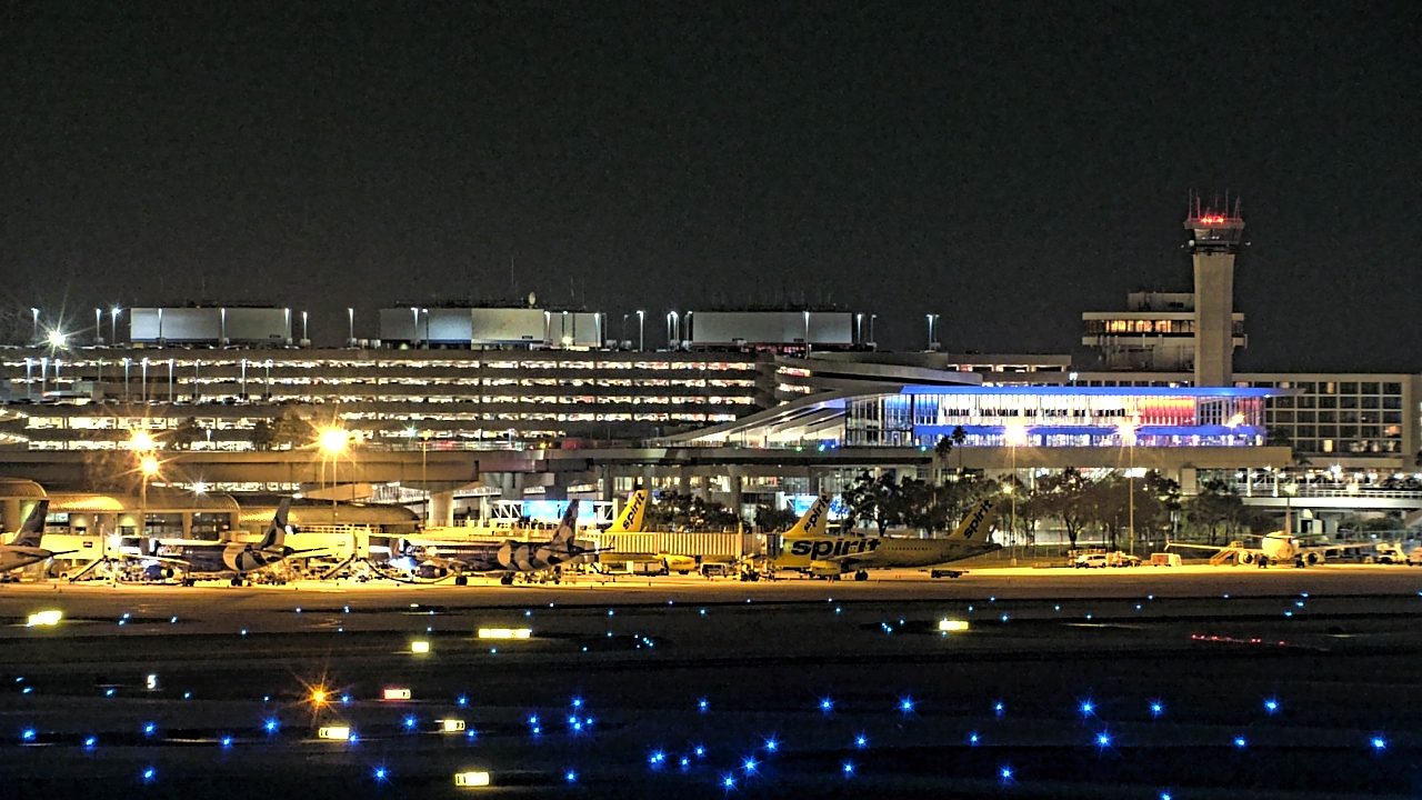 Thumbnail for current weather camera view from Renaissance Tampa International Plaza Hotel in Tampa, Florida