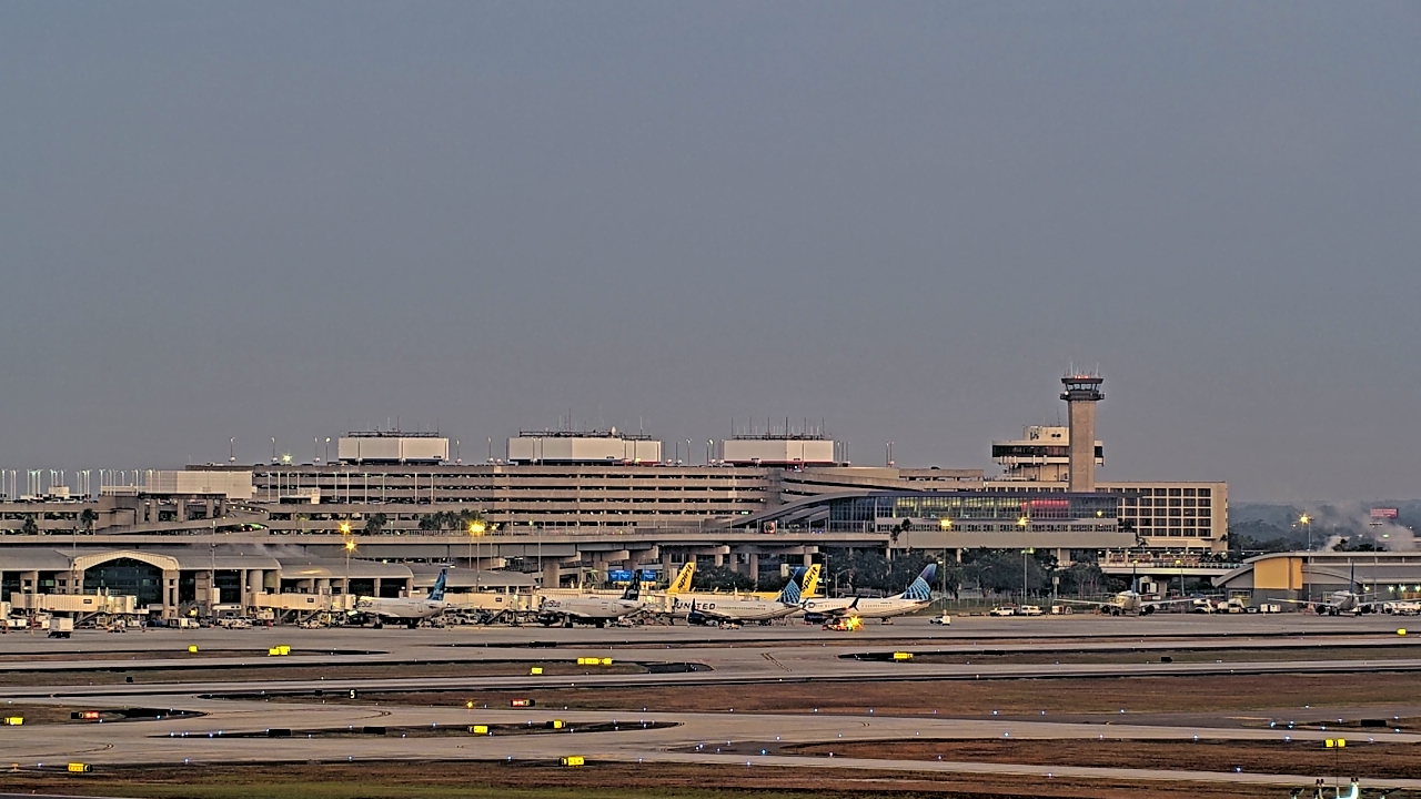 Thumbnail for current weather camera view from Renaissance Tampa International Plaza Hotel in Tampa, Florida