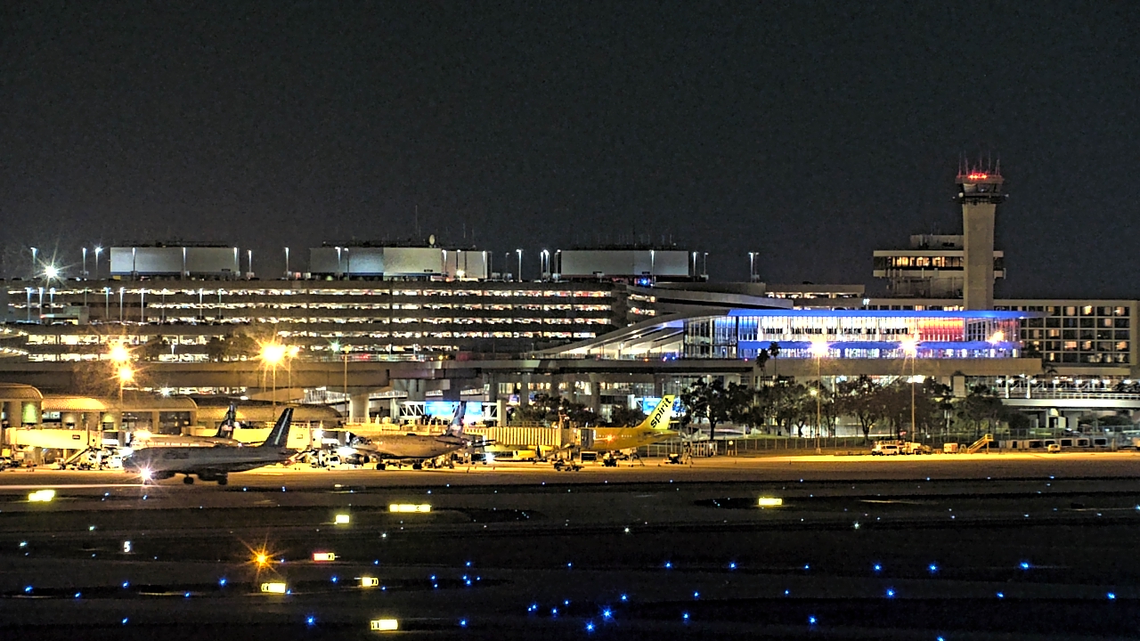 Thumbnail for current weather camera view from Renaissance Tampa International Plaza Hotel in Tampa, Florida