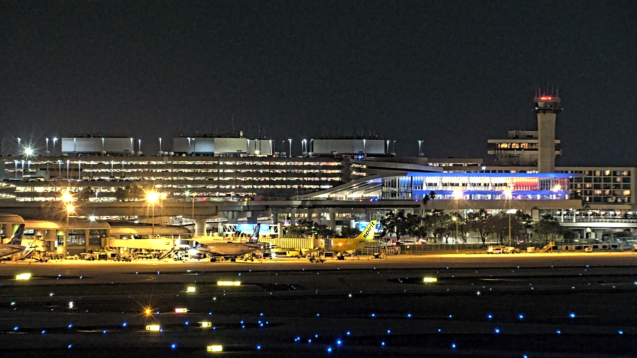Thumbnail for current weather camera view from Renaissance Tampa International Plaza Hotel in Tampa, Florida