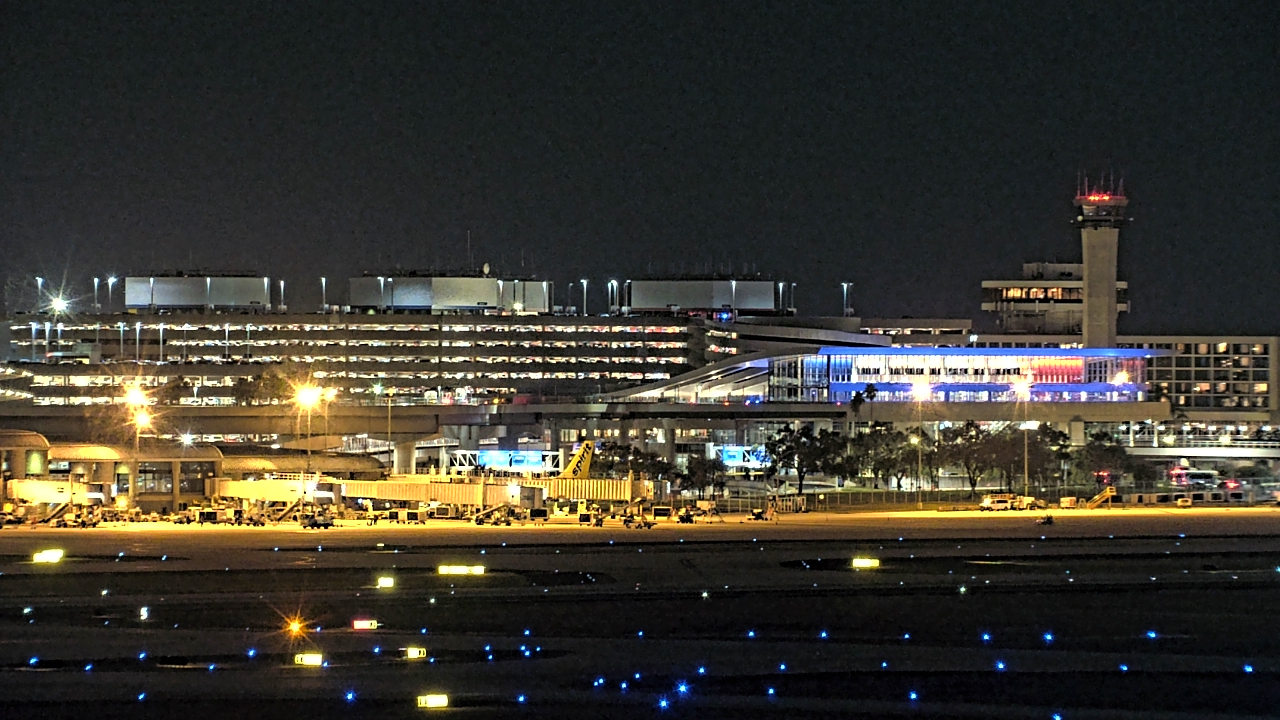 Thumbnail for current weather camera view from Renaissance Tampa International Plaza Hotel in Tampa, Florida