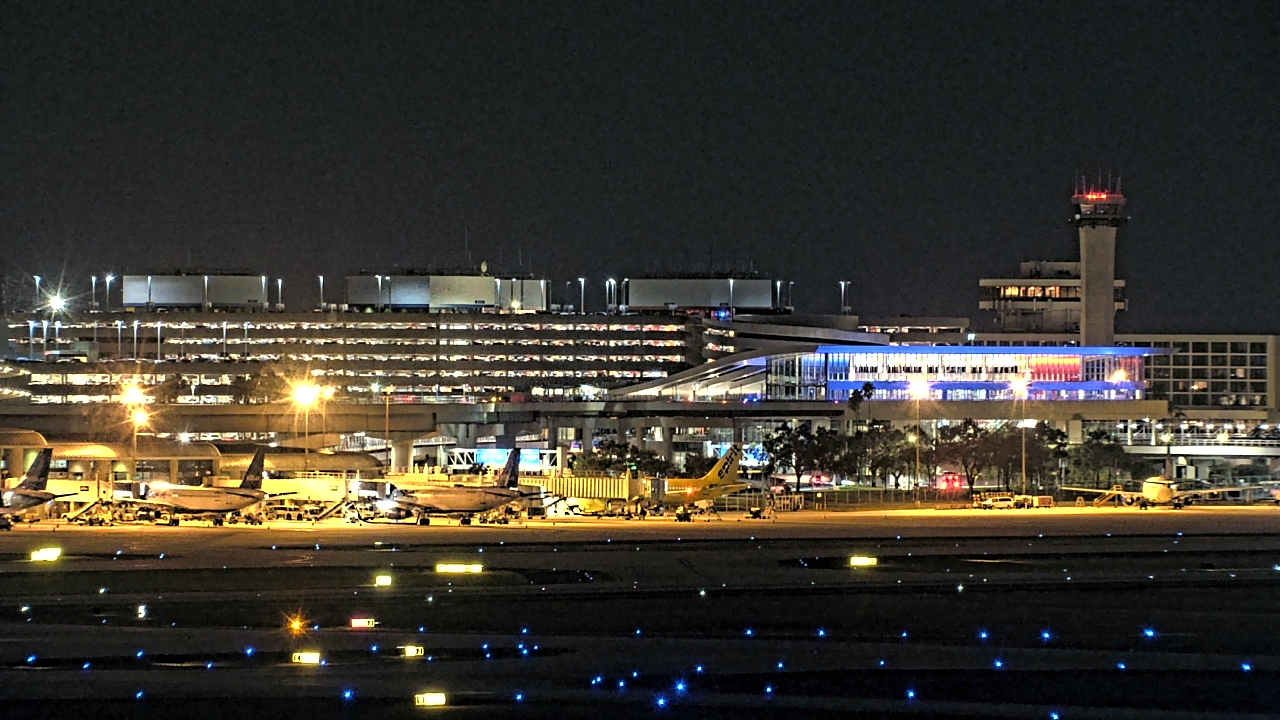 Thumbnail for current weather camera view from Renaissance Tampa International Plaza Hotel in Tampa, Florida
