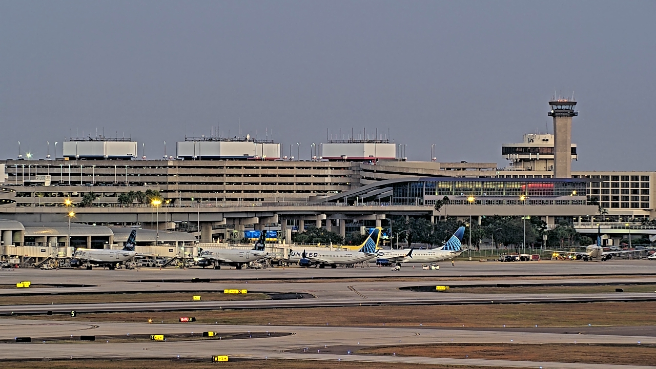 Thumbnail for current weather camera view from Renaissance Tampa International Plaza Hotel in Tampa, Florida