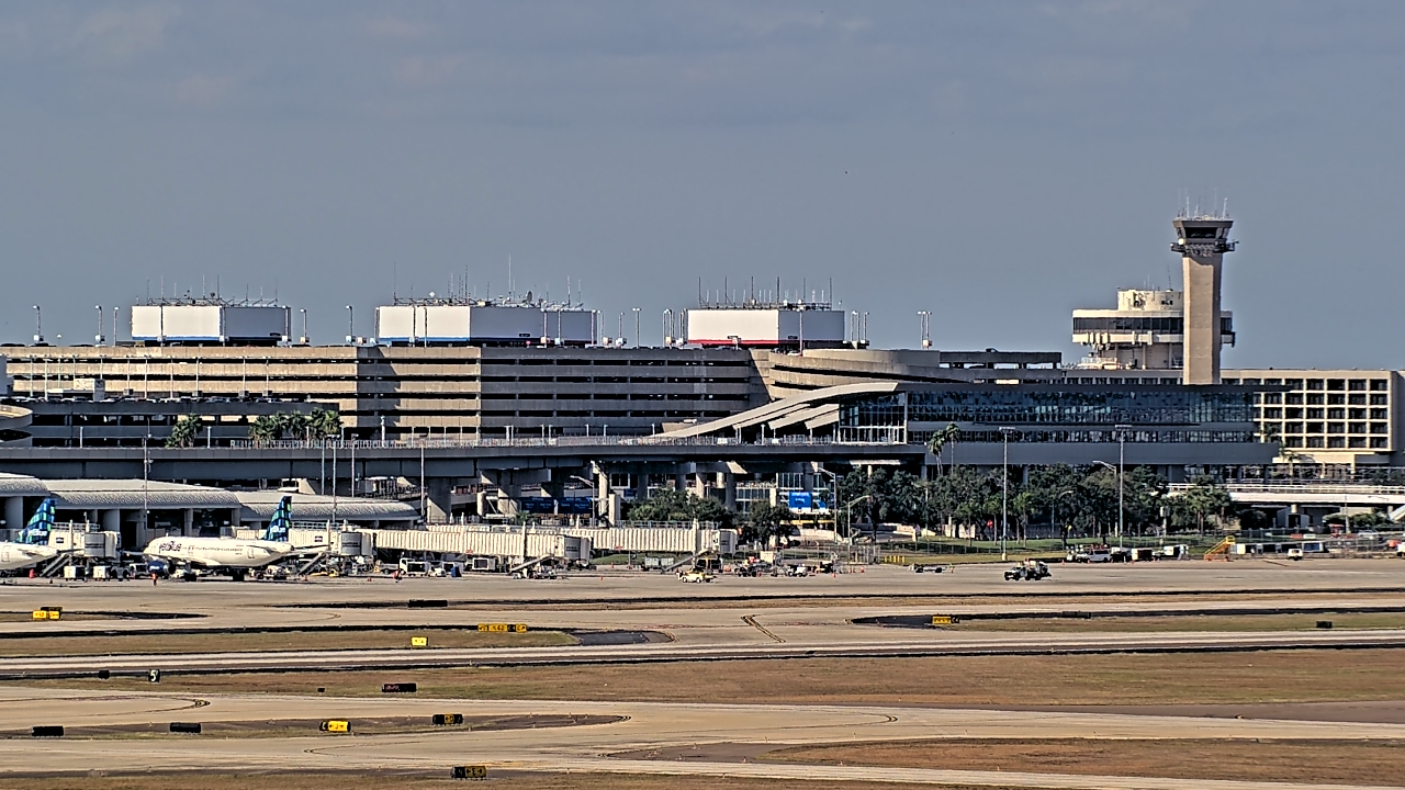 Thumbnail for current weather camera view from Renaissance Tampa International Plaza Hotel in Tampa, Florida