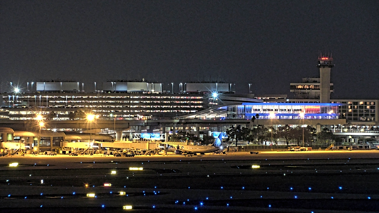 Thumbnail for current weather camera view from Renaissance Tampa International Plaza Hotel in Tampa, Florida