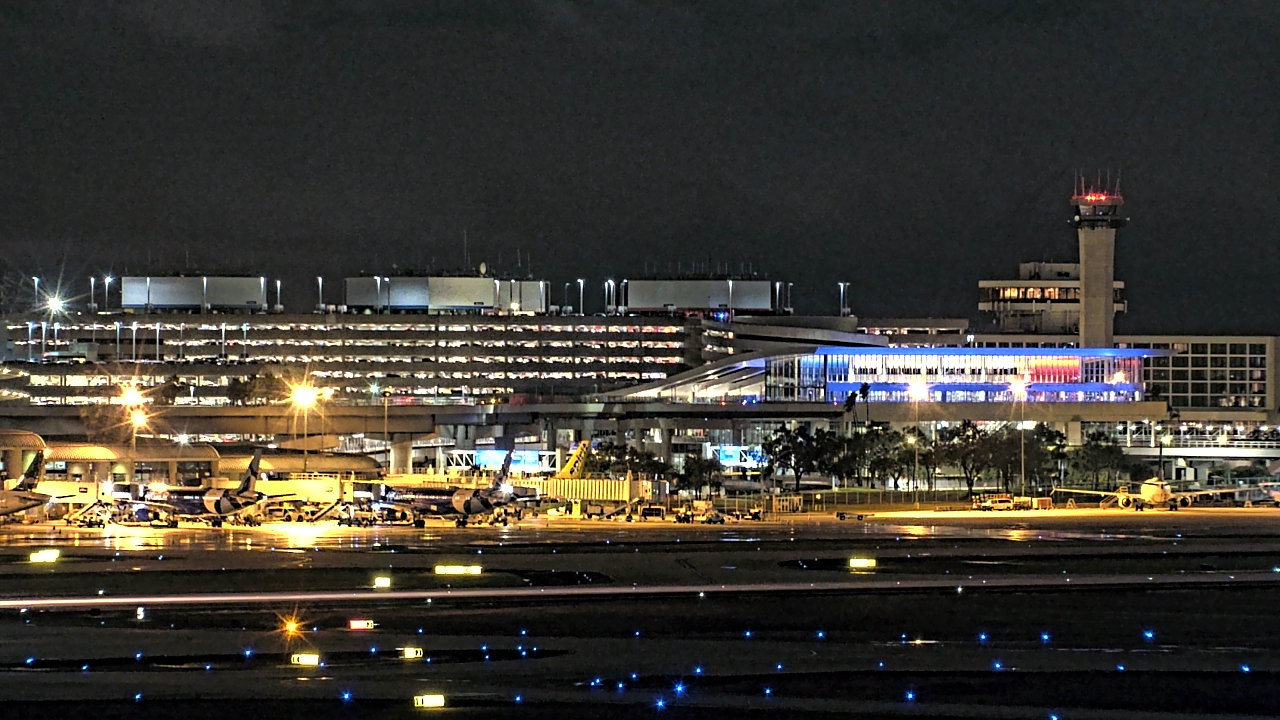 Thumbnail for current weather camera view from Renaissance Tampa International Plaza Hotel in Tampa, Florida