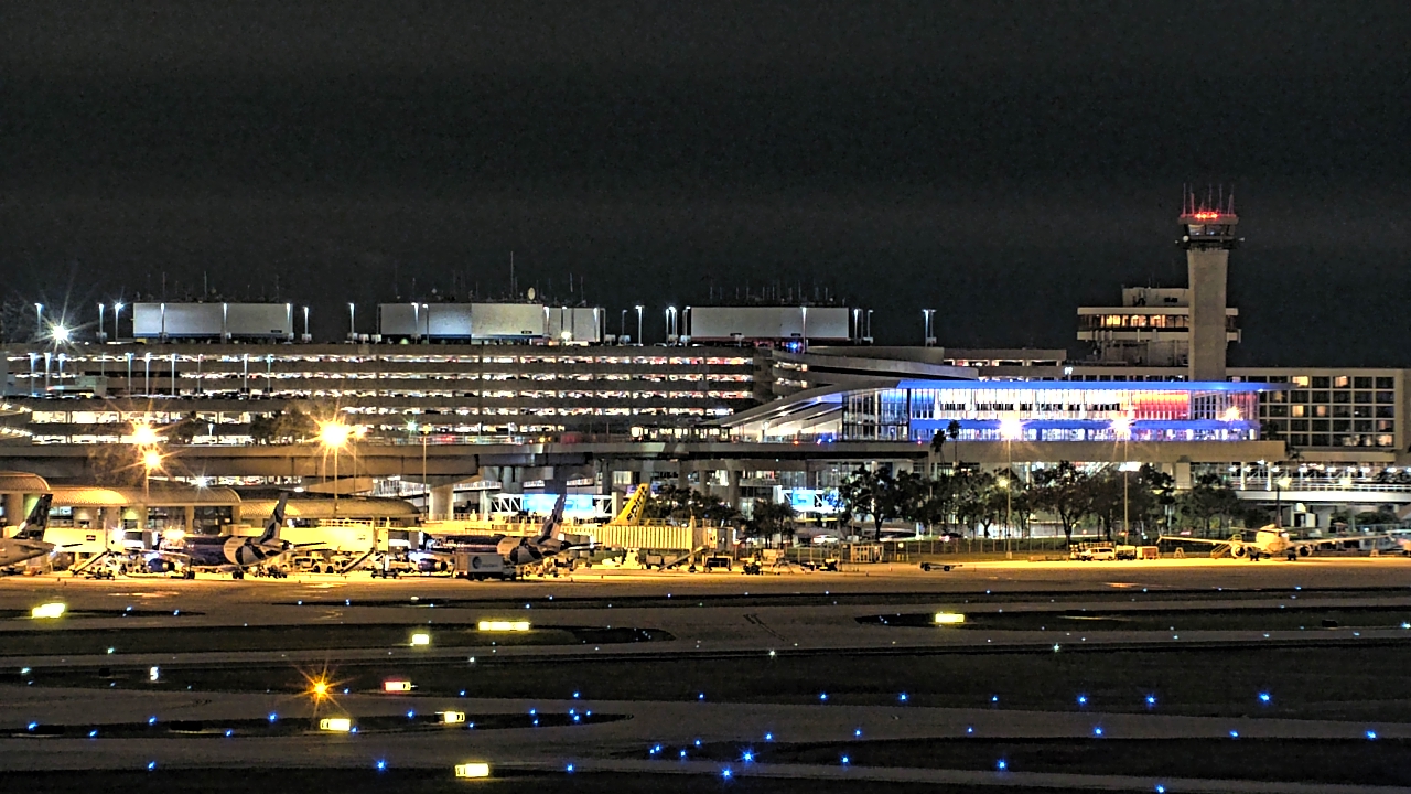 Thumbnail for current weather camera view from Renaissance Tampa International Plaza Hotel in Tampa, Florida