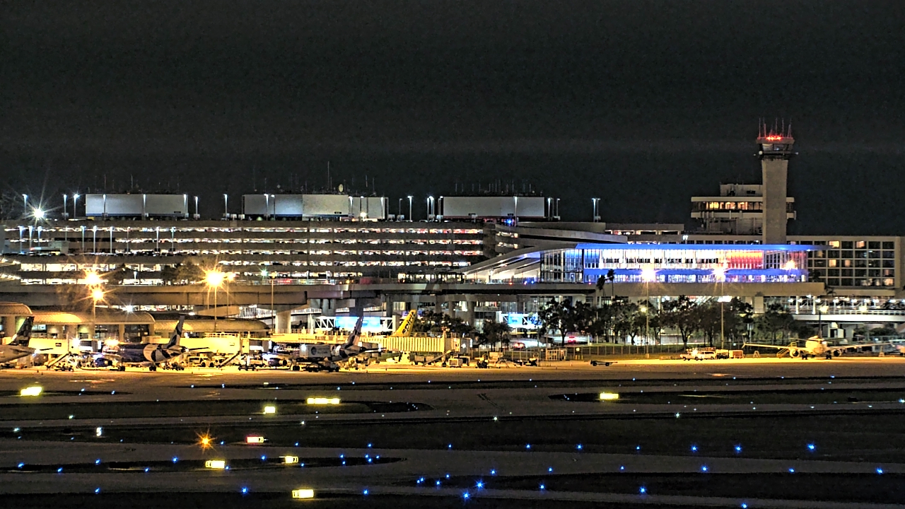 Thumbnail for current weather camera view from Renaissance Tampa International Plaza Hotel in Tampa, Florida