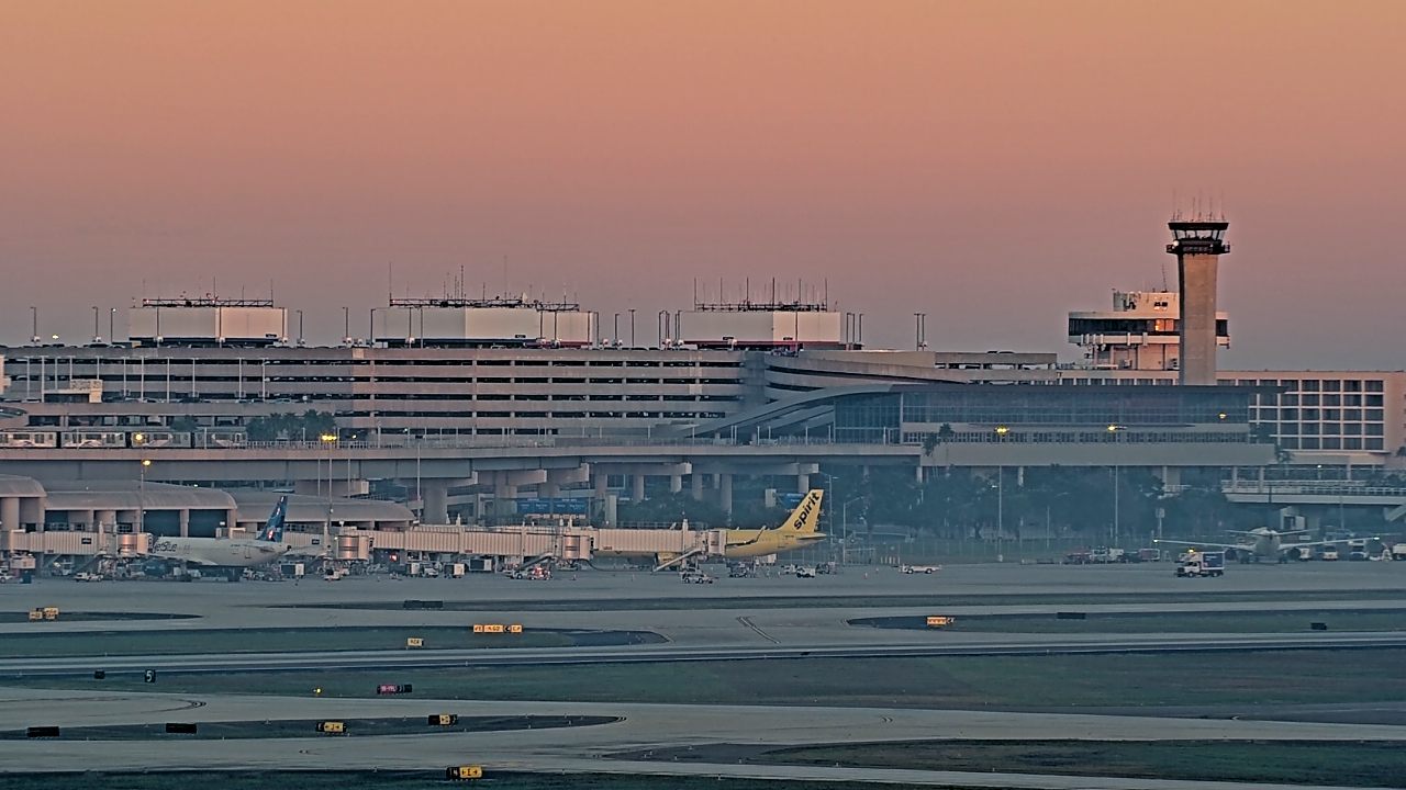 Thumbnail for current weather camera view from Renaissance Tampa International Plaza Hotel in Tampa, Florida