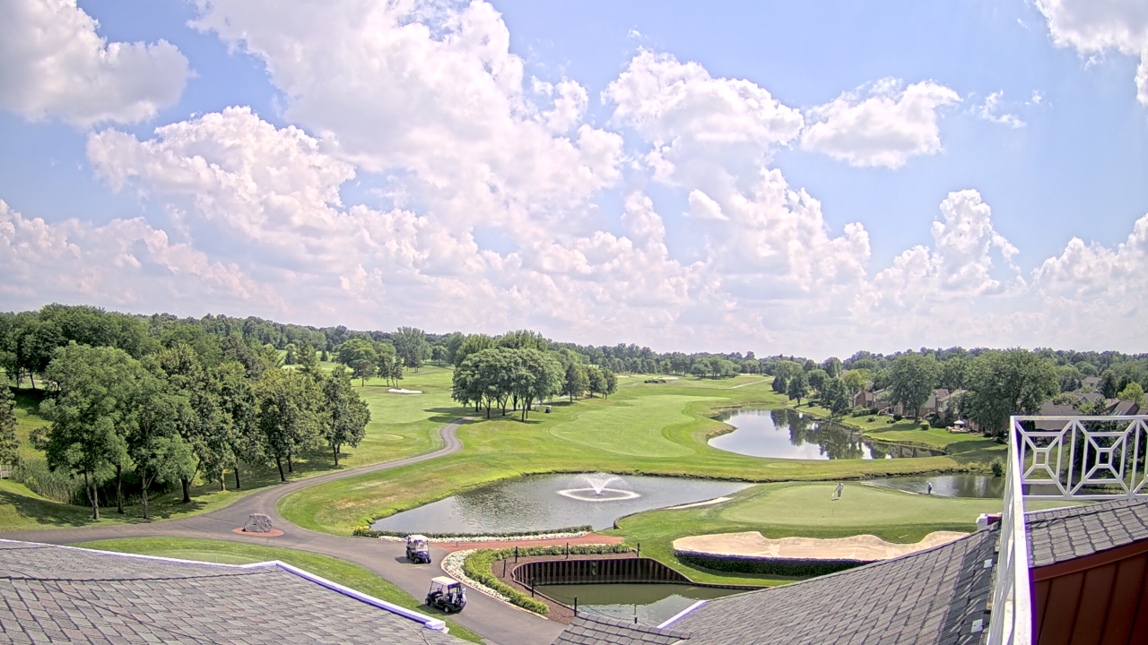 Thumbnail for current weather camera view from The Royal Fox Country Club in St. Charles, Illinois