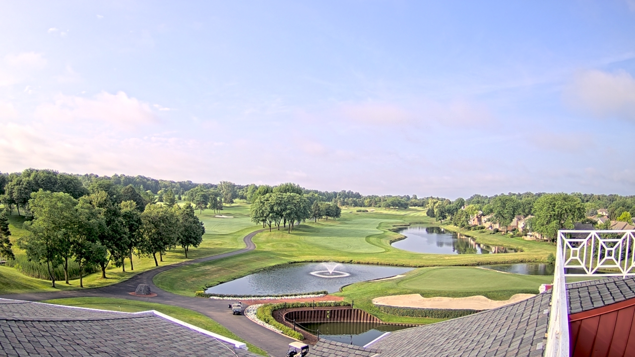 Thumbnail for current weather camera view from The Royal Fox Country Club in St. Charles, Illinois