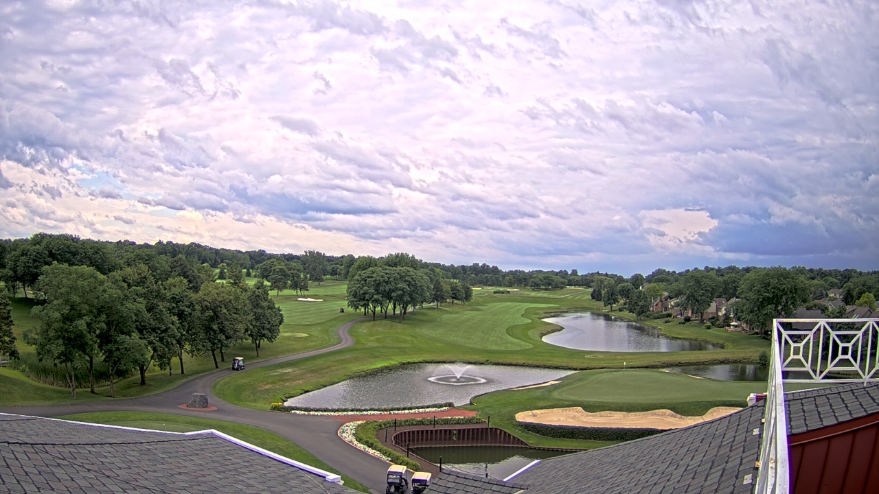 Thumbnail for current weather camera view from The Royal Fox Country Club in St. Charles, Illinois