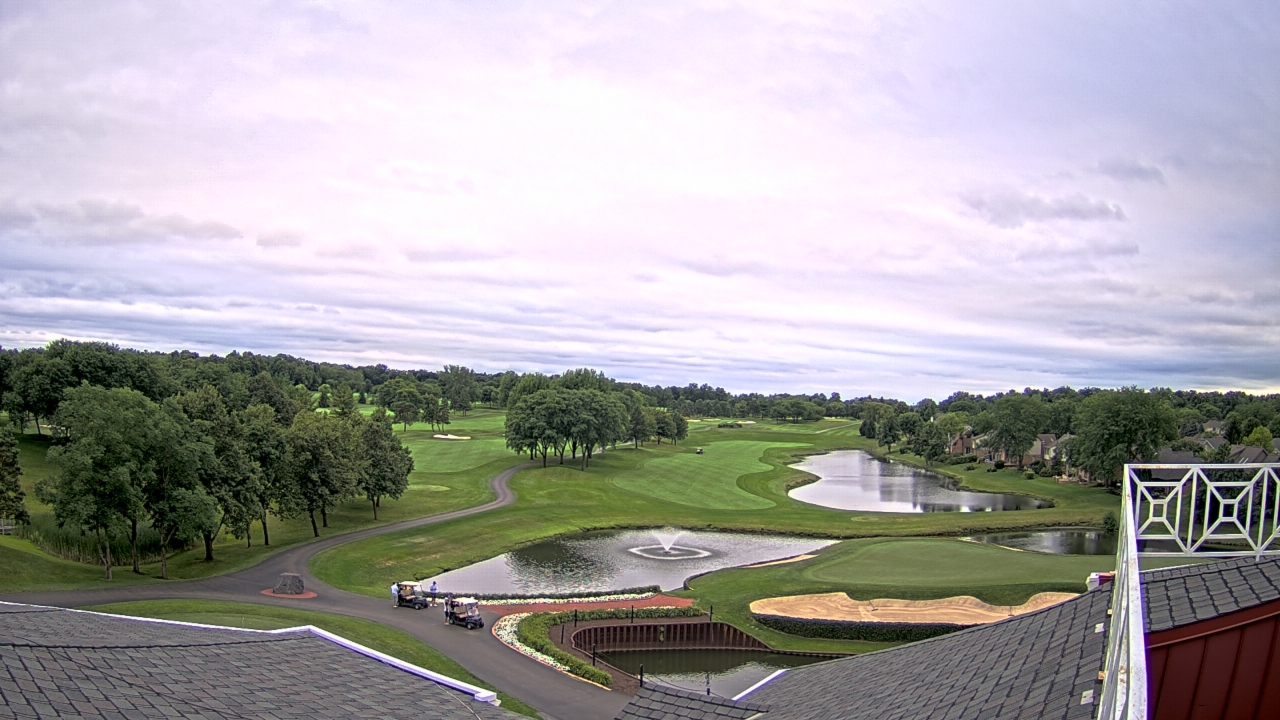 Thumbnail for current weather camera view from The Royal Fox Country Club in St. Charles, Illinois