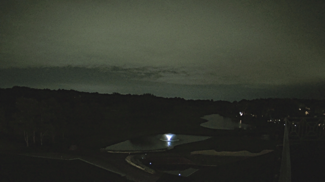 Thumbnail for current weather camera view from The Royal Fox Country Club in St. Charles, Illinois