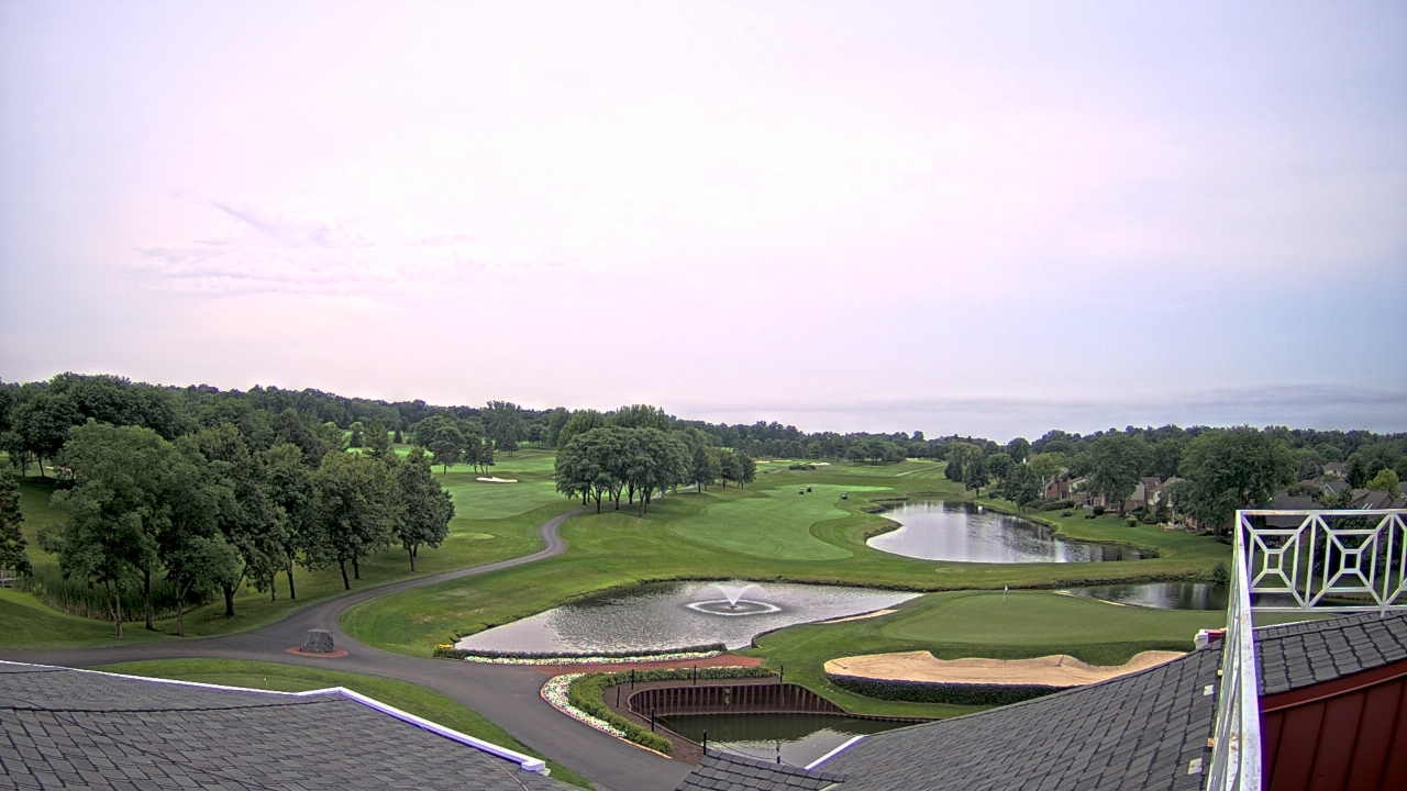 Thumbnail for current weather camera view from The Royal Fox Country Club in St. Charles, Illinois