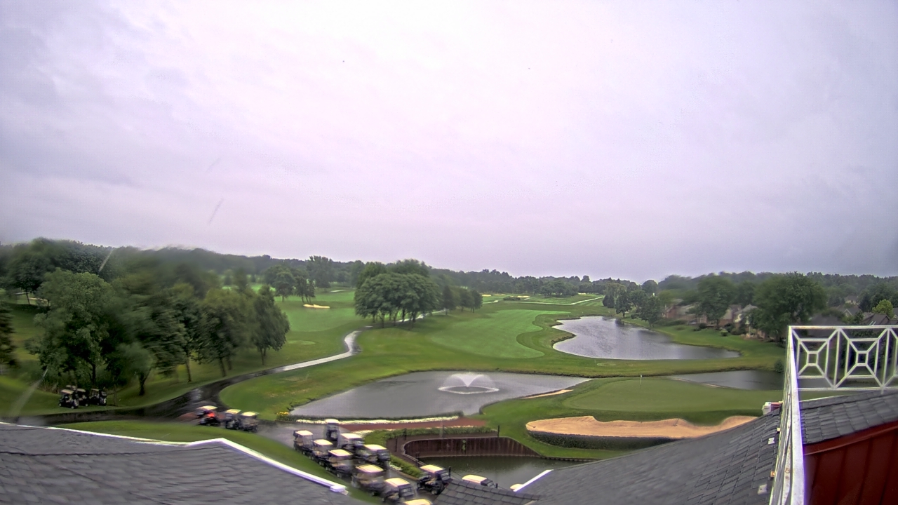 Thumbnail for current weather camera view from The Royal Fox Country Club in St. Charles, Illinois