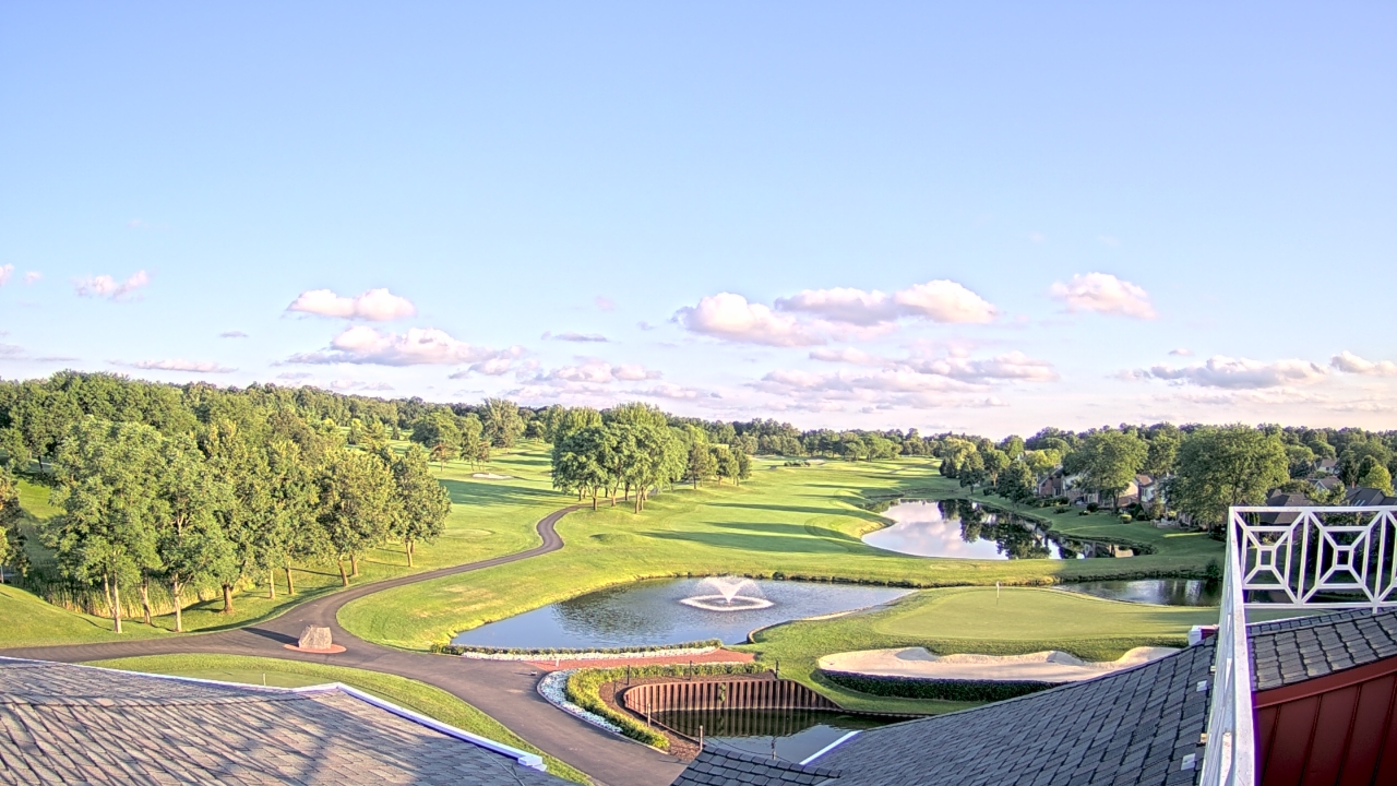 Thumbnail for current weather camera view from The Royal Fox Country Club in St. Charles, Illinois