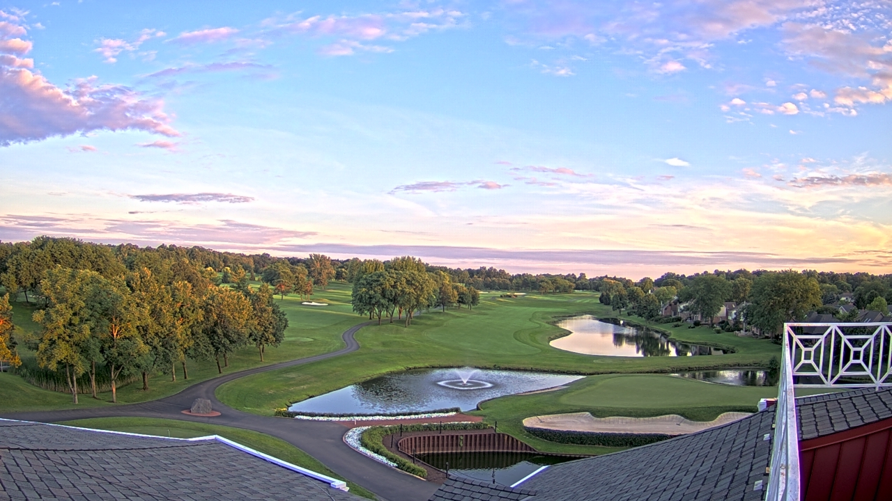 Thumbnail for current weather camera view from The Royal Fox Country Club in St. Charles, Illinois