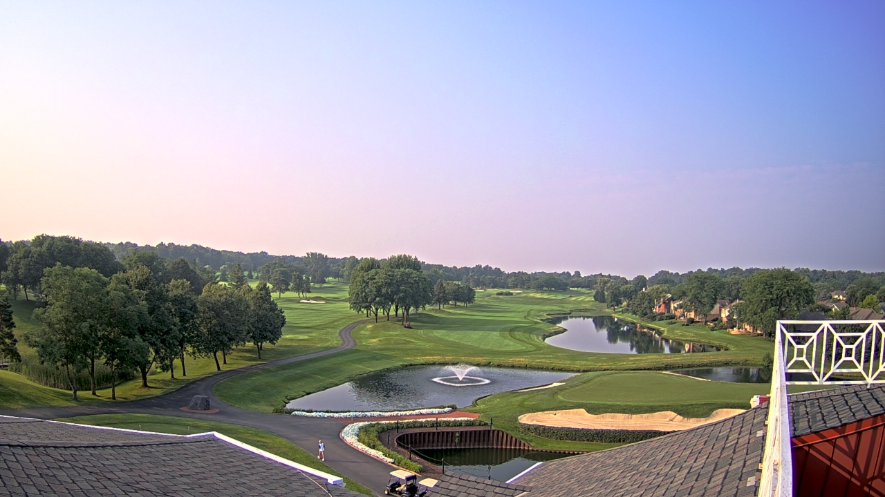 Thumbnail for current weather camera view from The Royal Fox Country Club in St. Charles, Illinois