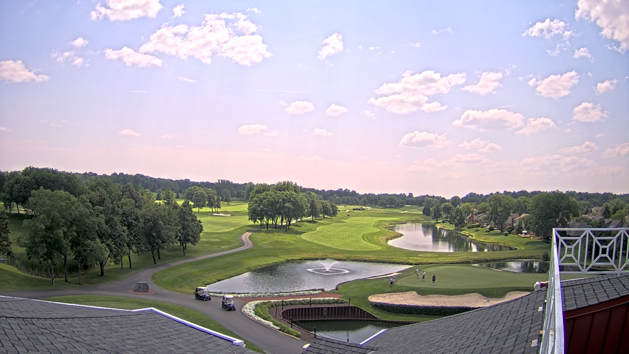 Thumbnail for current weather camera view from The Royal Fox Country Club in St. Charles, Illinois