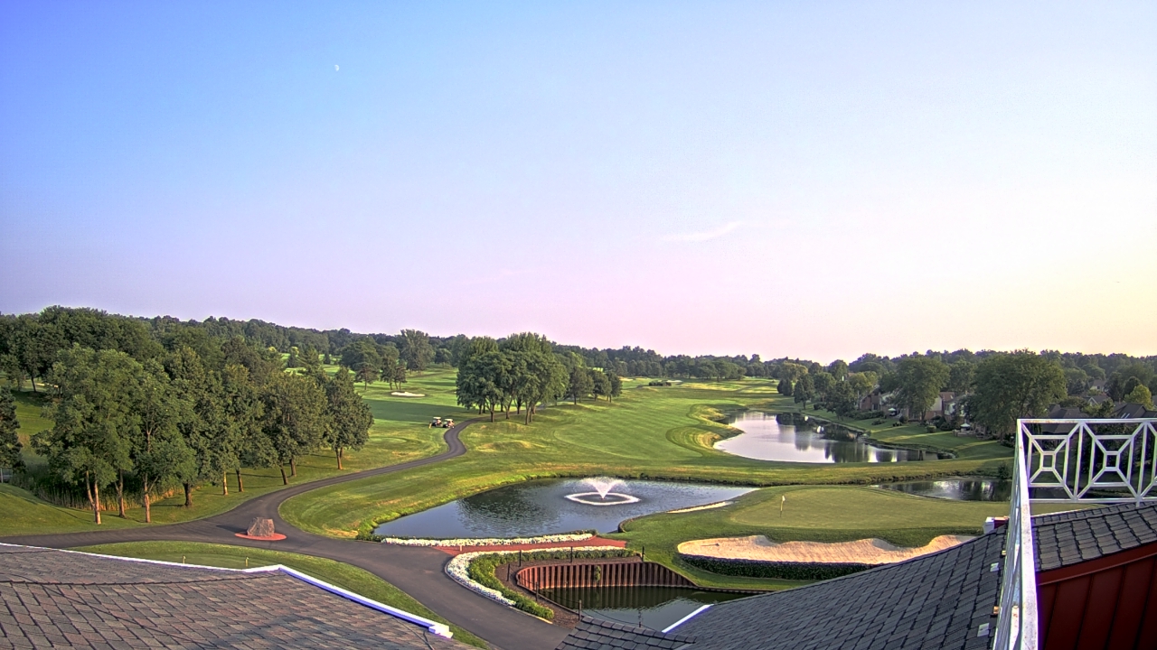 Thumbnail for current weather camera view from The Royal Fox Country Club in St. Charles, Illinois