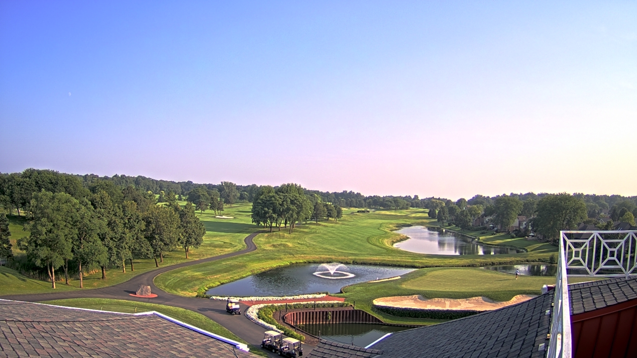 Thumbnail for current weather camera view from The Royal Fox Country Club in St. Charles, Illinois