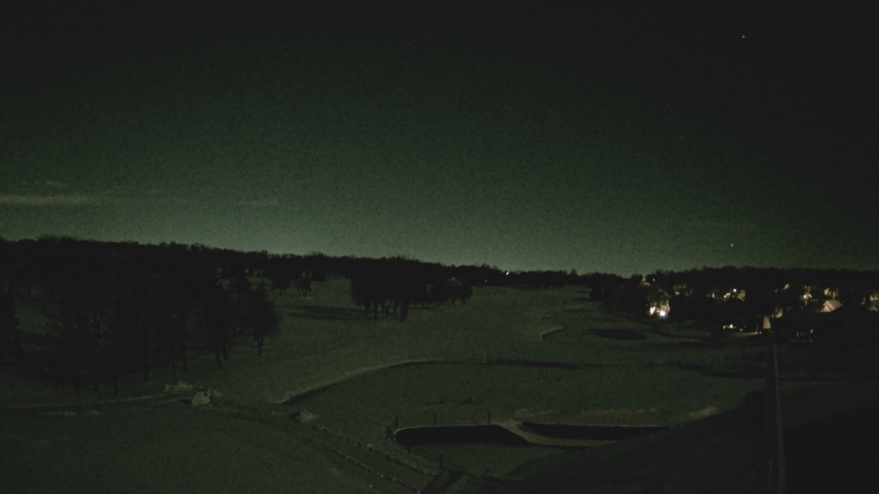 Thumbnail for current weather camera view from The Royal Fox Country Club in St. Charles, Illinois