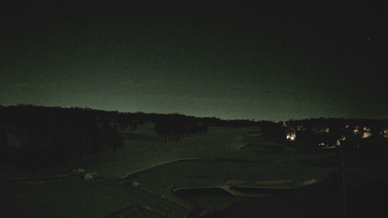 Thumbnail for current weather camera view from The Royal Fox Country Club in St. Charles, Illinois