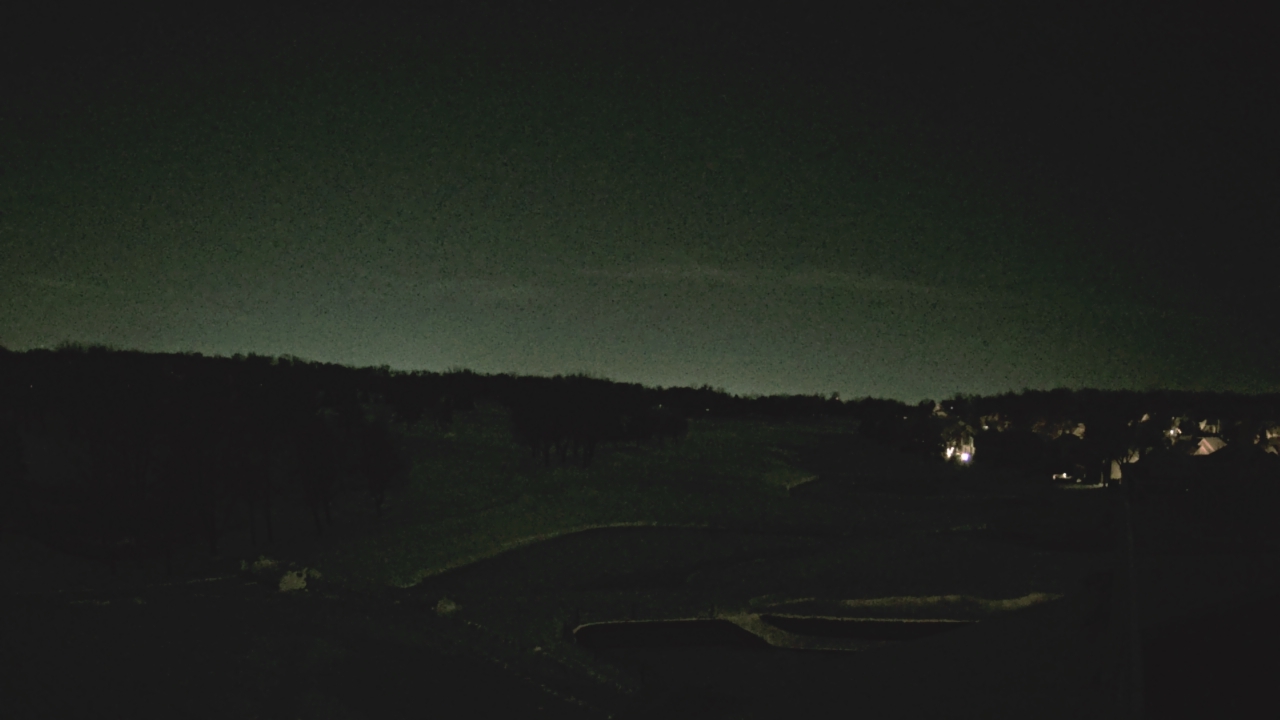Thumbnail for current weather camera view from The Royal Fox Country Club in St. Charles, Illinois