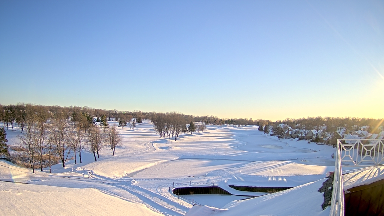 Thumbnail for current weather camera view from The Royal Fox Country Club in St. Charles, Illinois