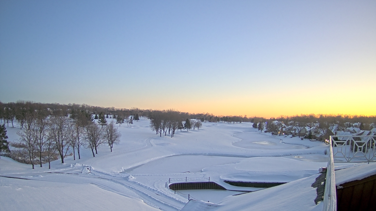 Thumbnail for current weather camera view from The Royal Fox Country Club in St. Charles, Illinois
