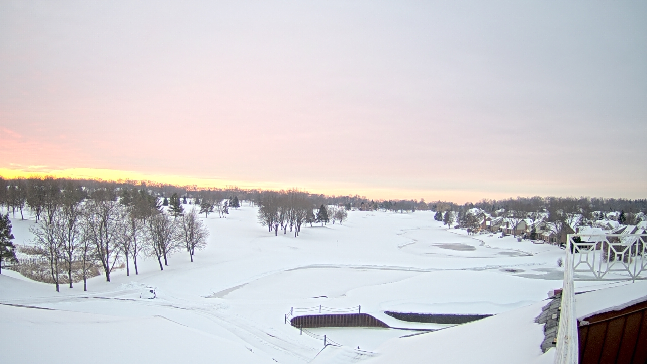Thumbnail for current weather camera view from The Royal Fox Country Club in St. Charles, Illinois