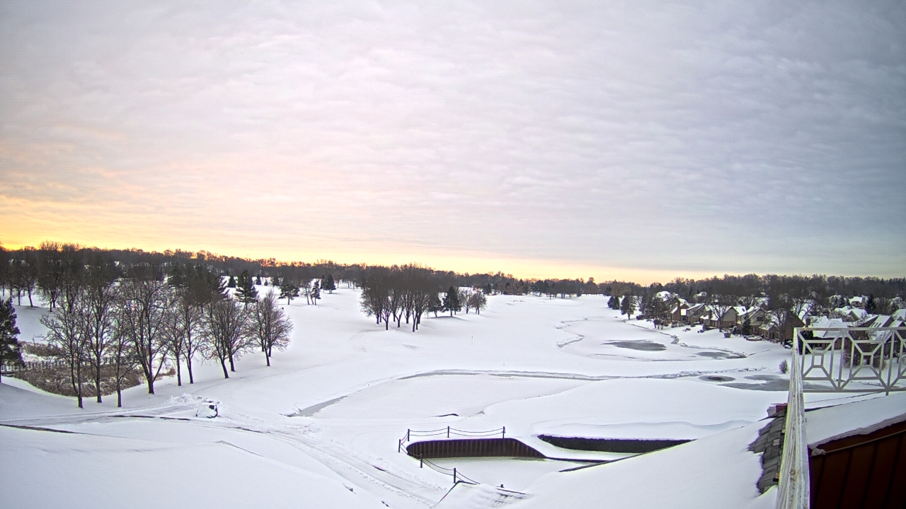 Thumbnail for current weather camera view from The Royal Fox Country Club in St. Charles, Illinois