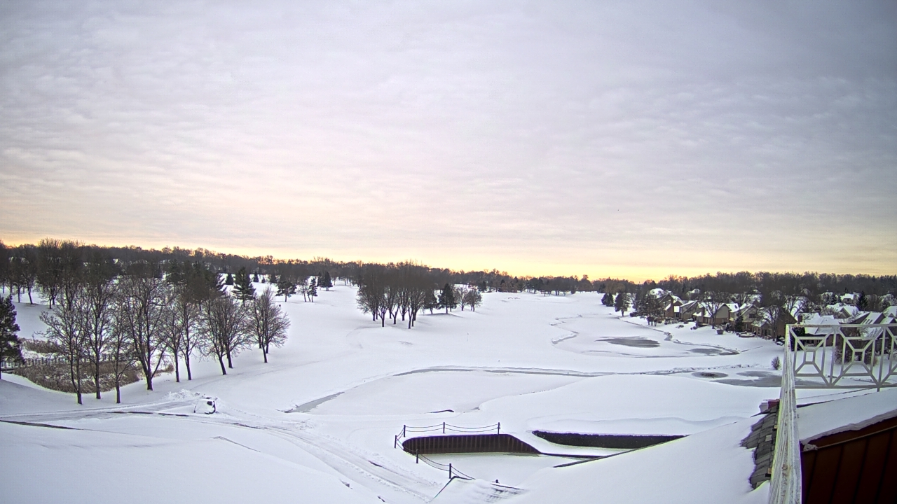 Thumbnail for current weather camera view from The Royal Fox Country Club in St. Charles, Illinois