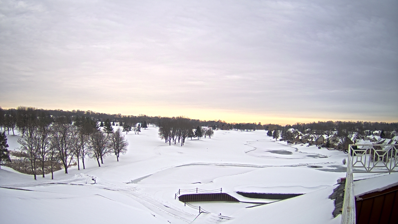 Thumbnail for current weather camera view from The Royal Fox Country Club in St. Charles, Illinois