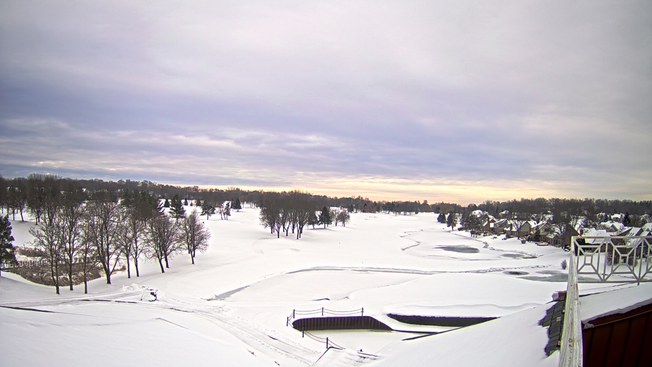Thumbnail for current weather camera view from The Royal Fox Country Club in St. Charles, Illinois
